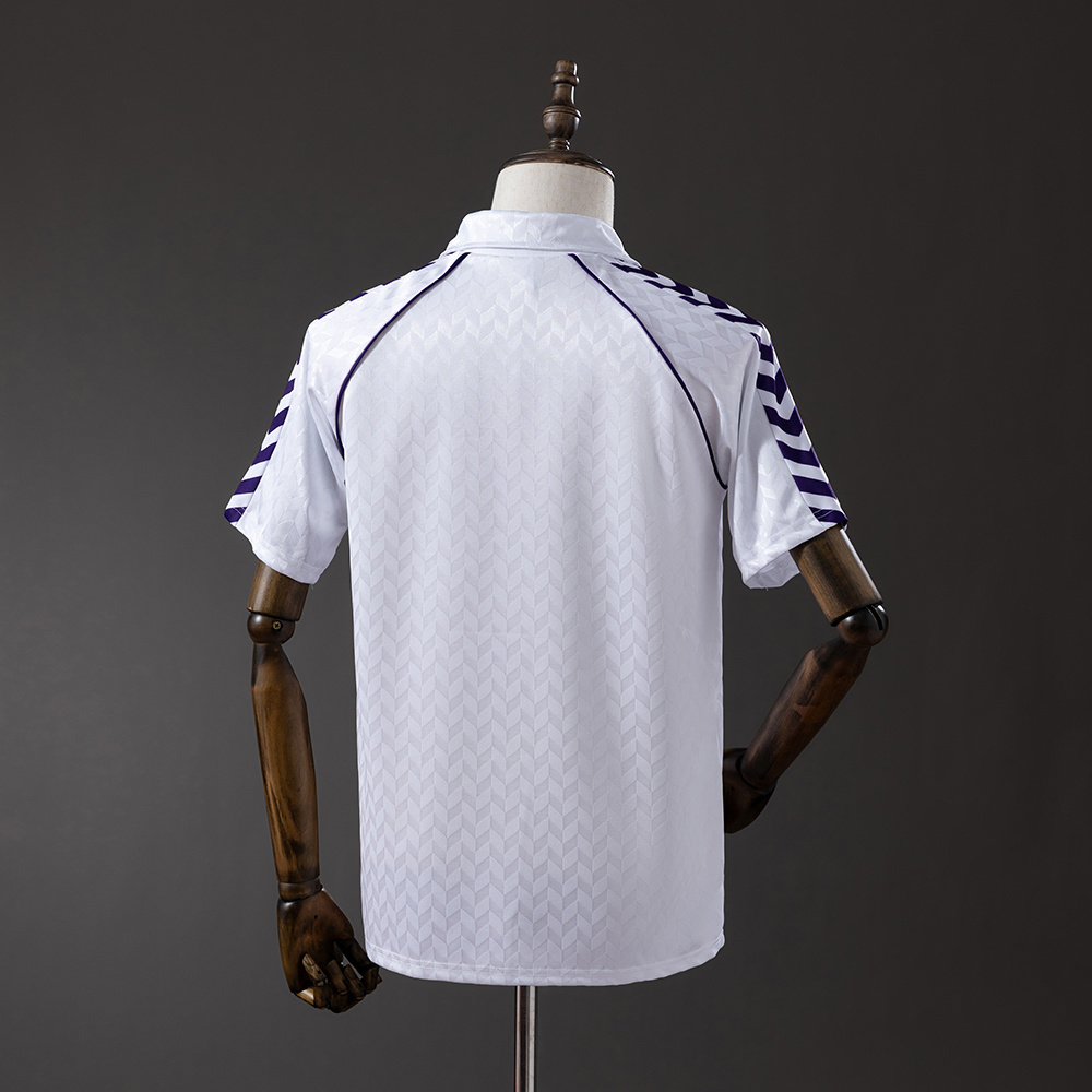 Real Madrid jersey, magliecalciorepliche, retro football shirt, 1986/87, La Liga, Adidas, Parmalat, Butragueño, Hugo Sánchez, Michel, 1980s classic