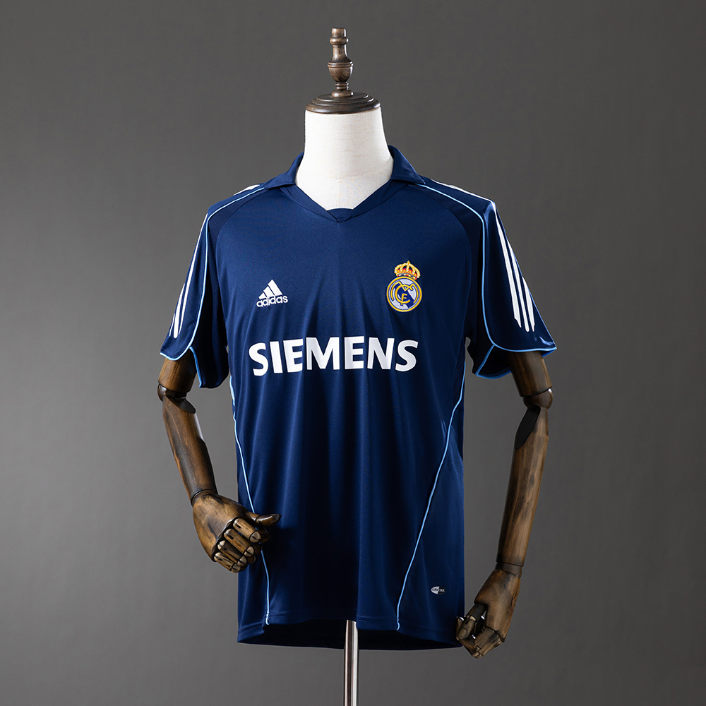 Real Madrid 2005/06 Away Retro Jersey – Vintage Replica Football Soccer Shirt – S–XXL