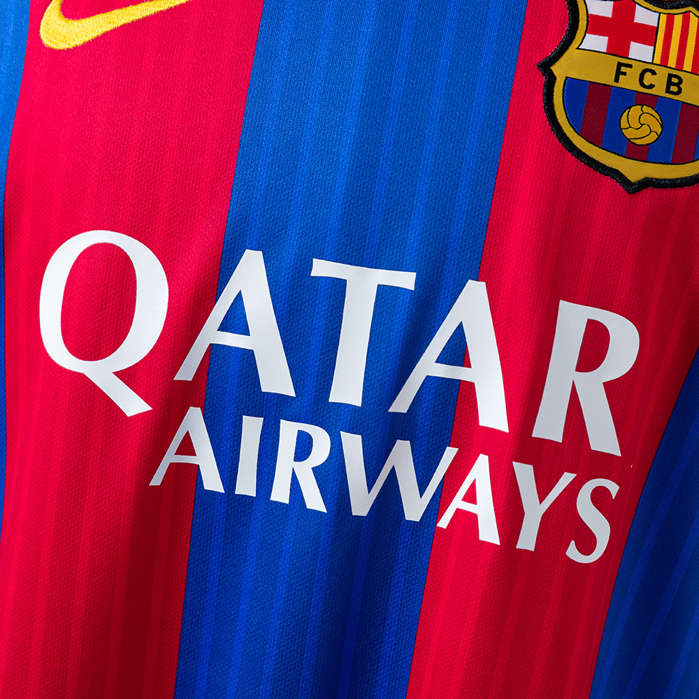 Vintage magliecalciorepliche • Barcelona 2016/17 home long-sleeve retro edition for collectors