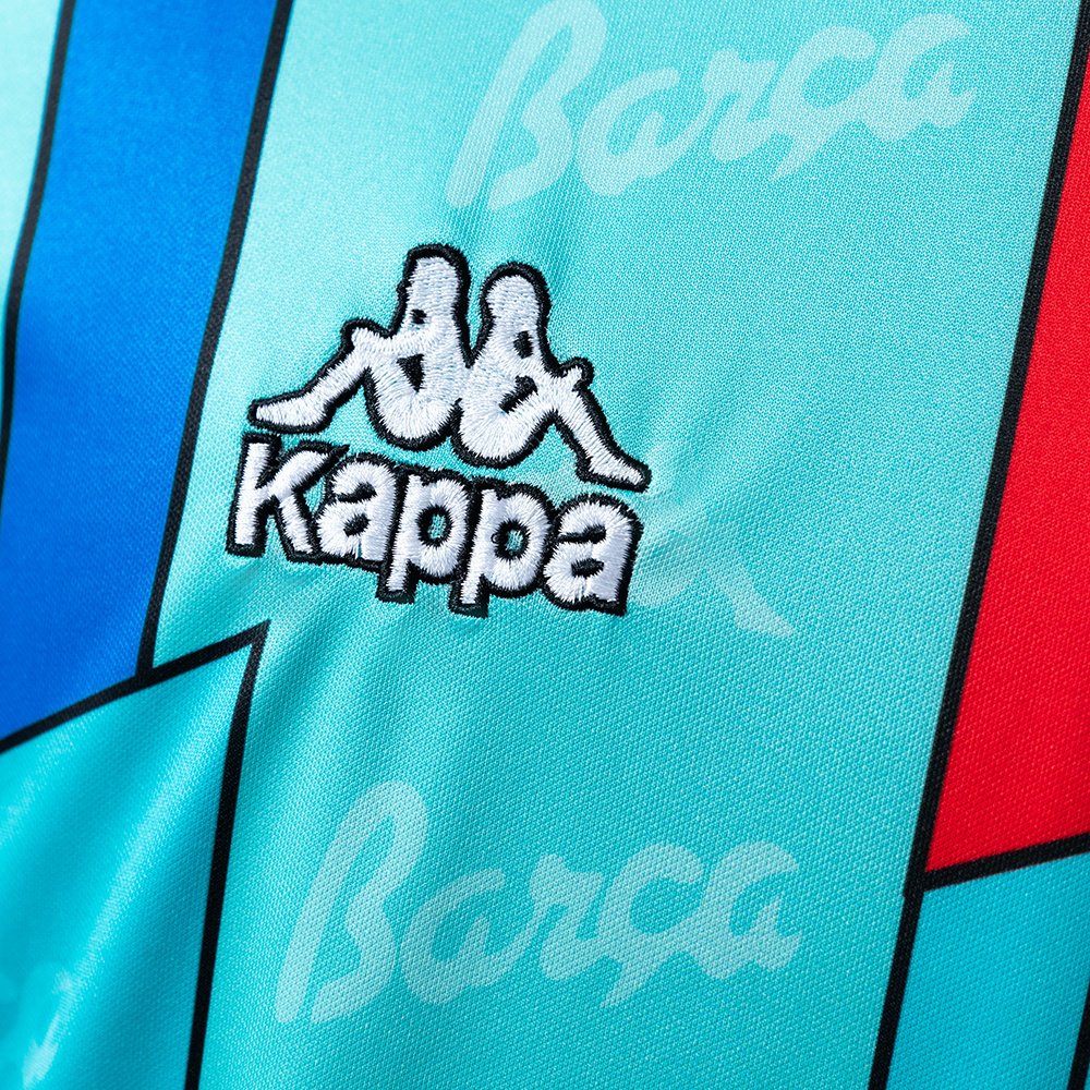 Barcelona 1996/97 Away Long Sleeve Retro Jersey – Vintage Replica Football Soccer Shirt – Size S–XXL