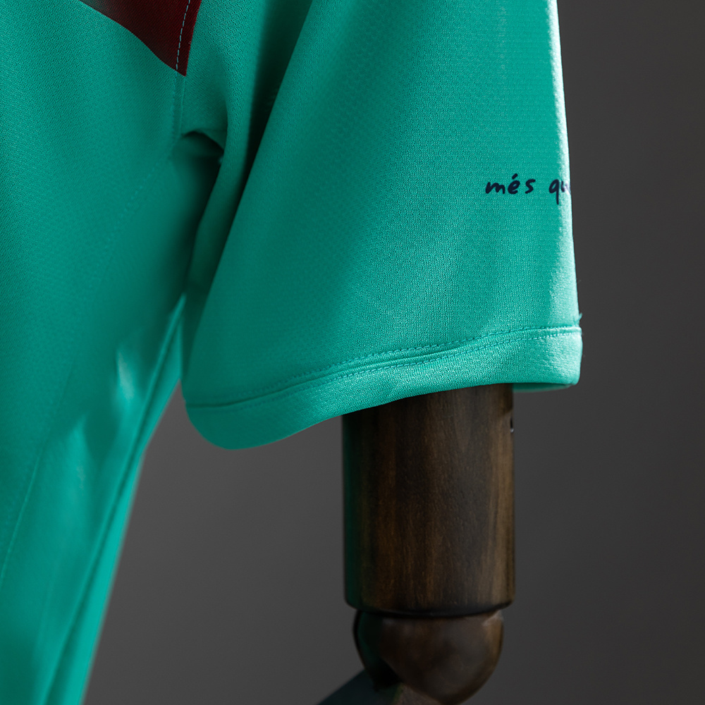 Barcelona 2010/11 Away Retro Jersey – Vintage Replica Football Soccer Shirt – S–XXL