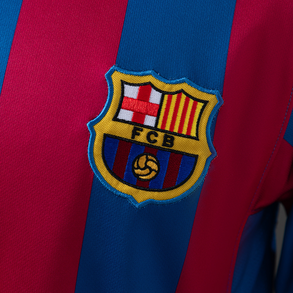 Barcelona 2005/06 Home (UEFA Champions League Edition) Retro Jersey – Vintage Replica Football Soccer Shirt – Size S–XXL
