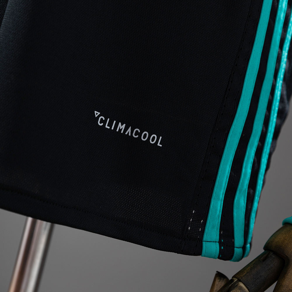 Real Madrid 2017/18 Away Long Sleeve Retro Jersey – Vintage Replica Football Soccer Shirt – S–XXL