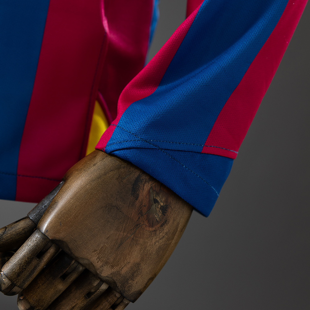 Barcelona 2005/06 UEFA Champions League Home Long Sleeve Retro Jersey – Vintage Replica Football Soccer Shirt – S–XXL