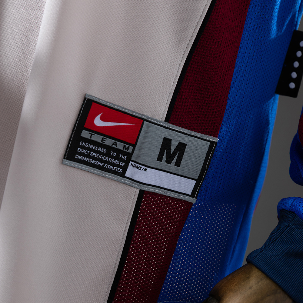 Barcelona 1998/99 Away Long Sleeve Retro Jersey – Vintage Replica Football Soccer Shirt – Size S–XXL