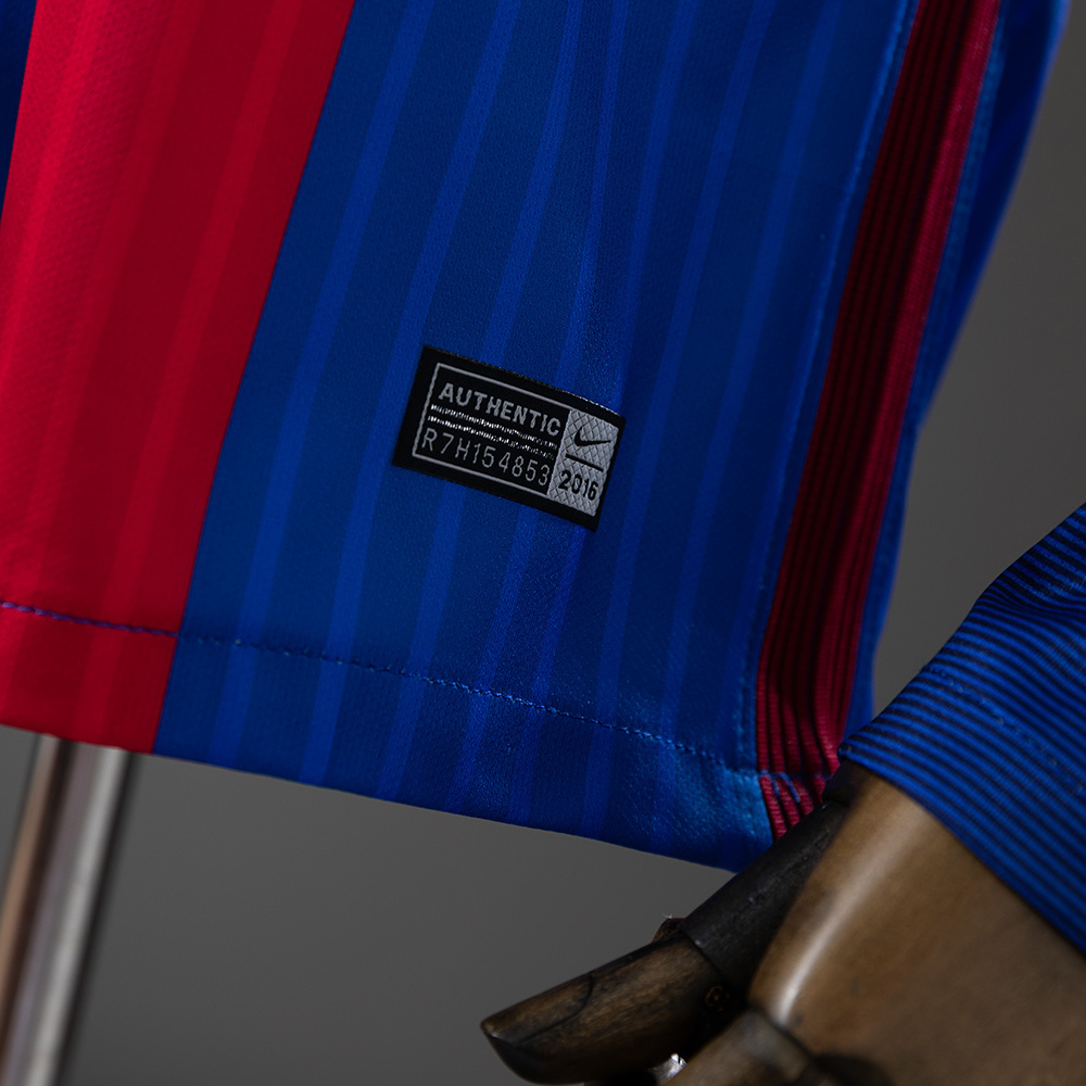 Vintage magliecalciorepliche • Barcelona 2016/17 home long-sleeve retro edition for collectors