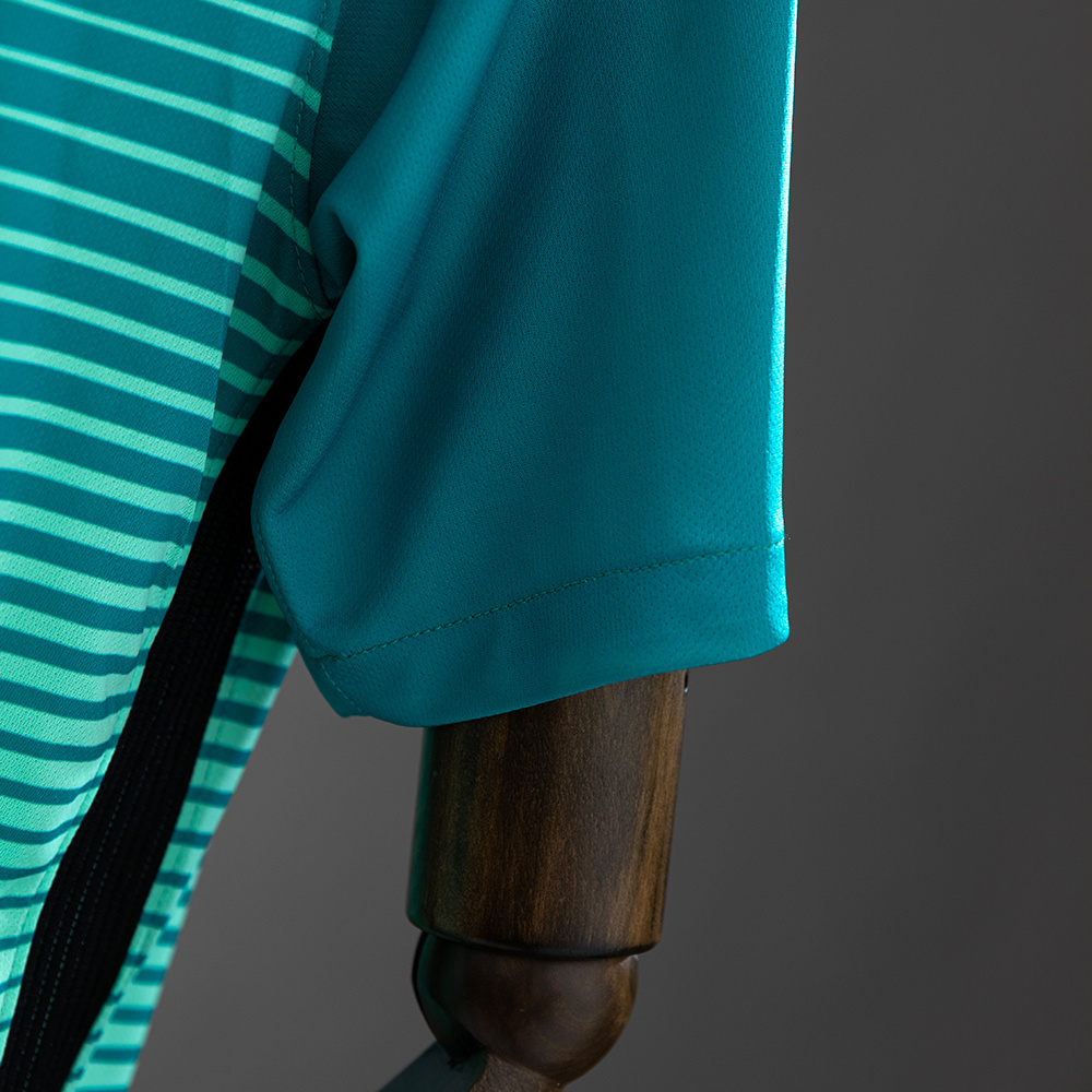 Barcelona 2016/17 Second Away Retro Jersey – Vintage Replica Football Soccer Shirt – Size S–XXL