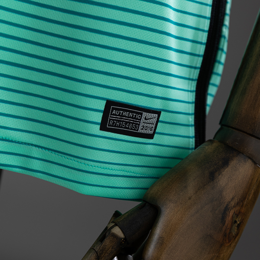 Barcelona 2016/17 Second Away Retro Jersey – Vintage Replica Football Soccer Shirt – Size S–XXL