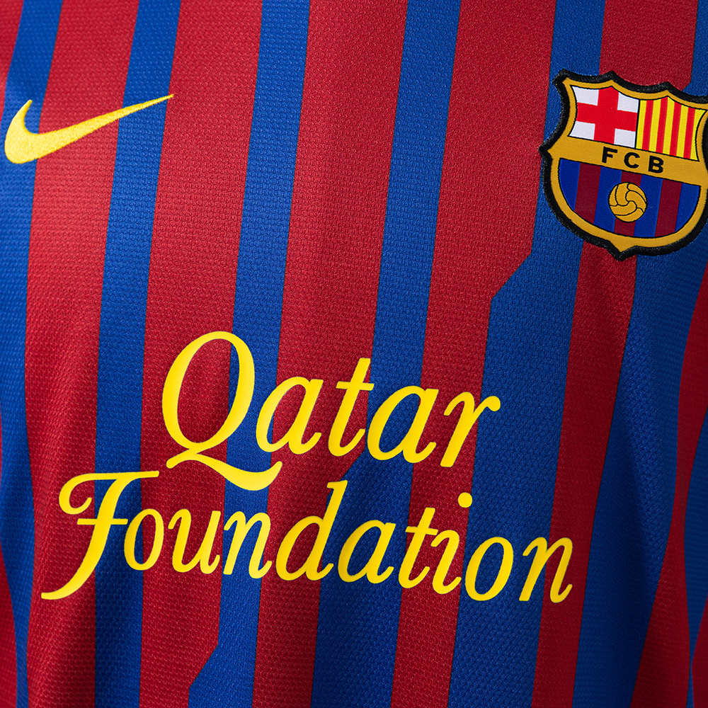 Barcelona 2011/12 Home Retro Jersey – Vintage Replica Football Soccer Shirt – Size S–4XL