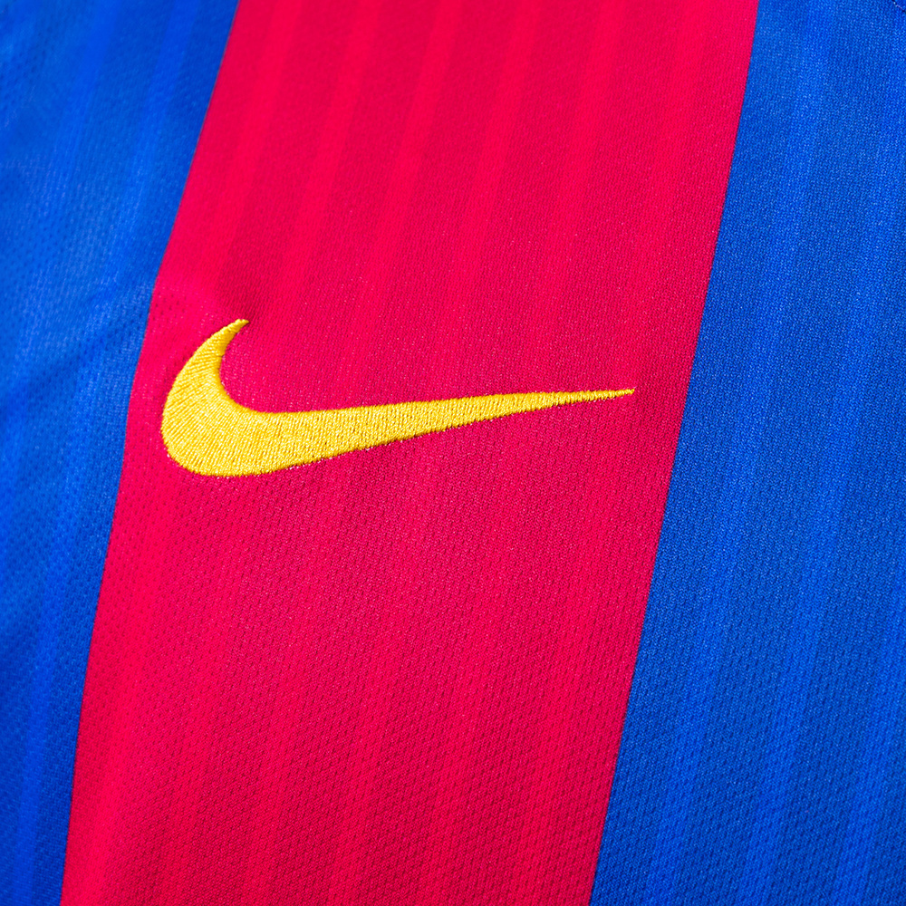 Barcelona 2016/17 Home Retro Jersey – Vintage Replica Football Soccer Shirt – Size S–XXL