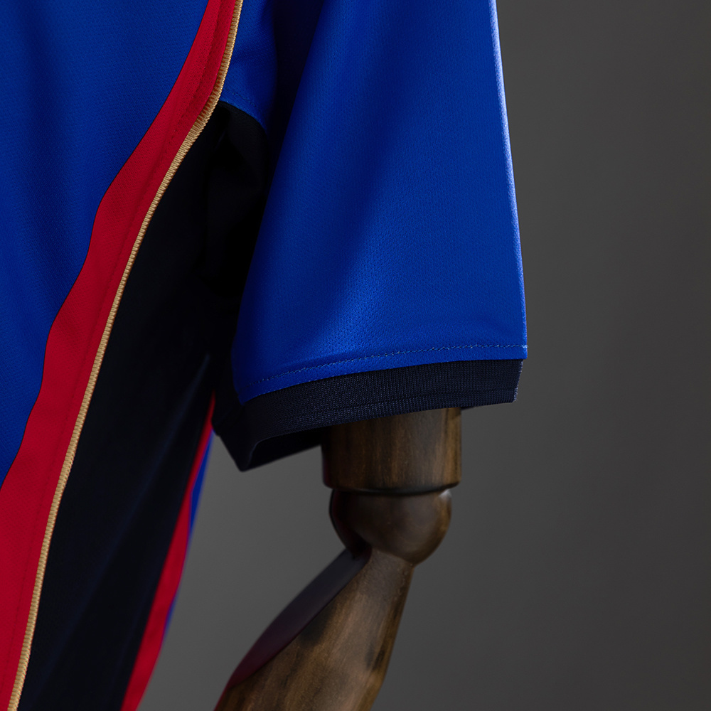 Barcelona 2001/02 Home Retro Jersey – Vintage Replica Football Soccer Shirt – Size S–XXL