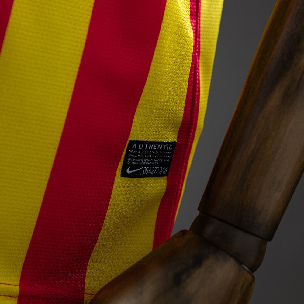 Barcelona 2013/14 Away Retro Jersey – Vintage Replica Football Soccer Shirt – Size S–XXL