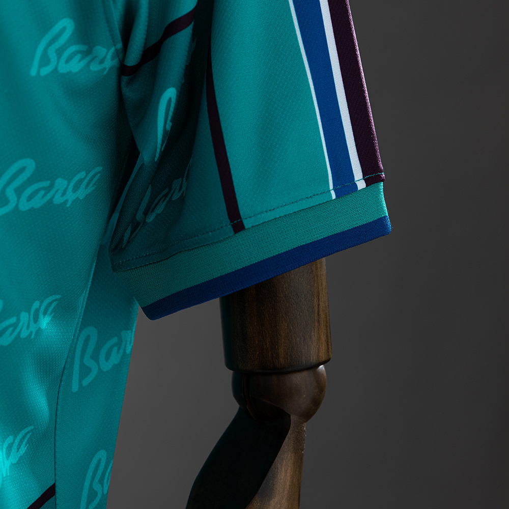 Barcelona 1995/97 Away Retro Jersey – Vintage Replica Football Soccer Shirt – Size S–4XL