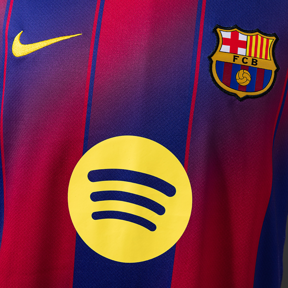 Barcelona 25/26 Home Jersey – Vintage Replica Football Soccer Shirt – Size S–4XL
