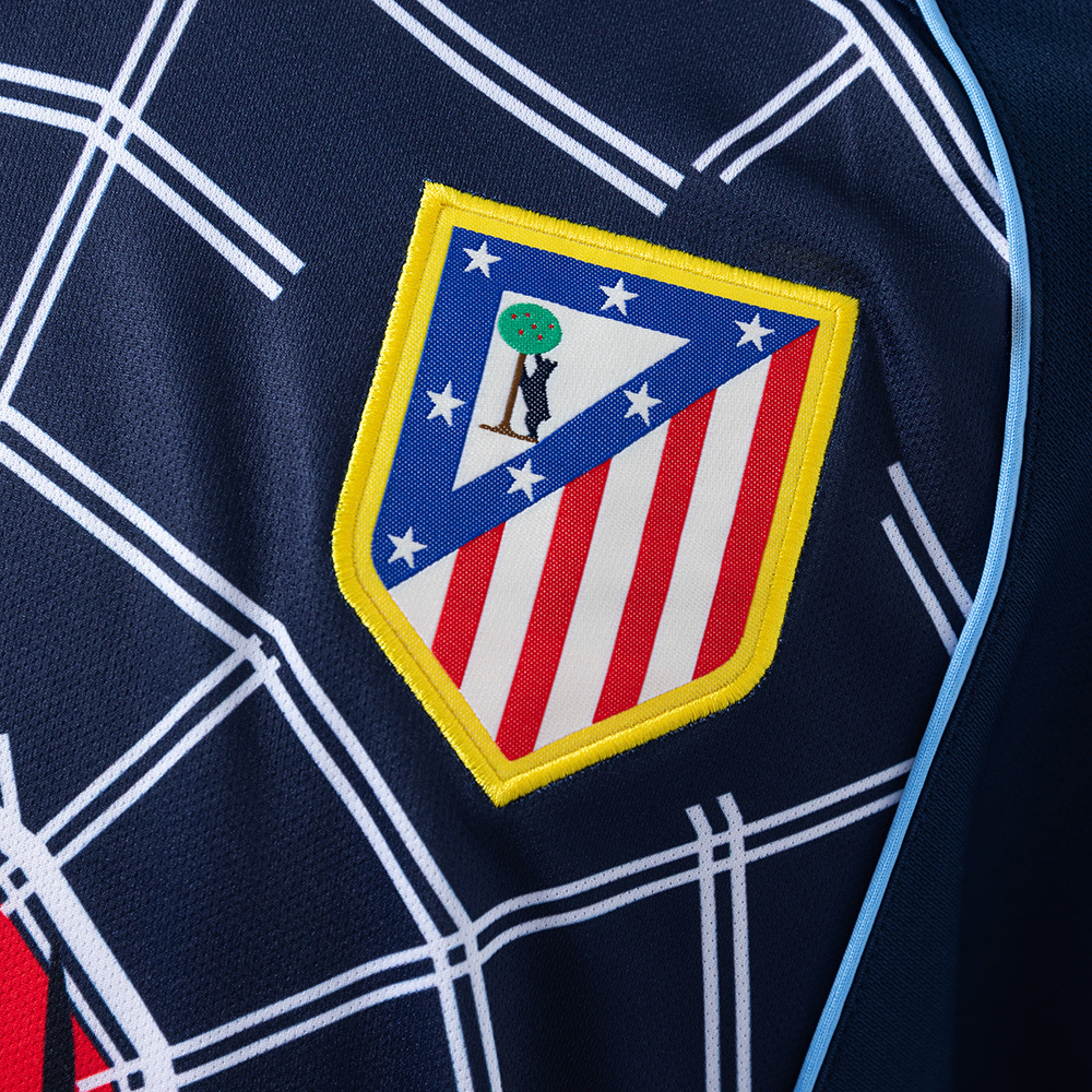 Atletico Madrid 2004/05 Away Retro Jersey – Vintage Replica Football Soccer Shirt – Size S–XXL