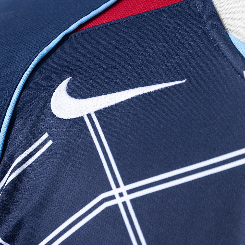 Atletico Madrid 2004/05 Away Retro Jersey – Vintage Replica Football Soccer Shirt – Size S–XXL