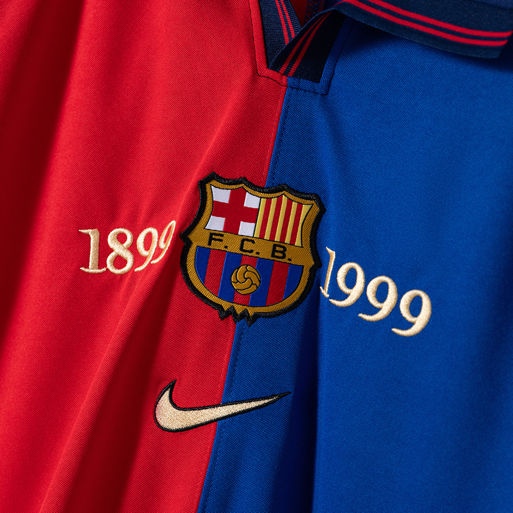 Barcelona 1999/00 Home Retro Long Sleeve Jersey – Vintage Replica Football Soccer Shirt – Size S–XXL