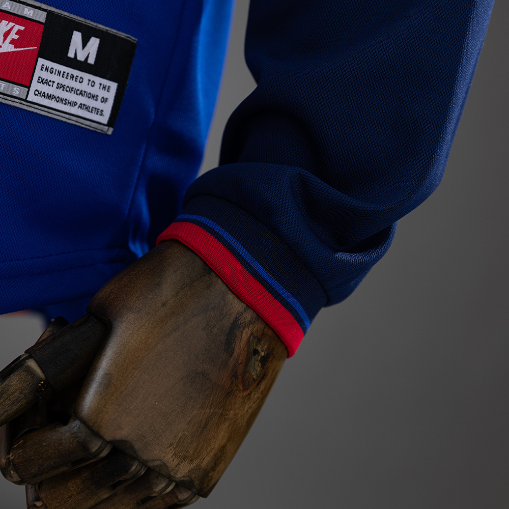 Barcelona 1999/00 Home Retro Long Sleeve Jersey – Vintage Replica Football Soccer Shirt – Size S–XXL