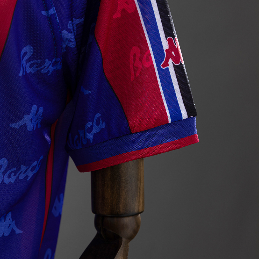 Barcelona 1995/97 Home Retro Jersey – Vintage Replica Football Soccer Shirt – Size S–XXL