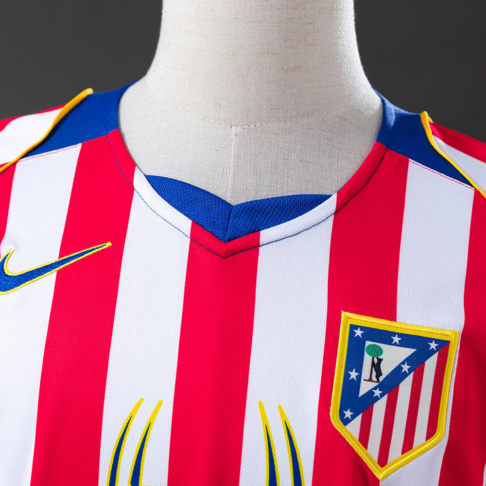 Atletico Madrid 2004/05 Home Long Sleeve Retro Jersey – Vintage Replica Football Soccer Shirt – Size S–XXL