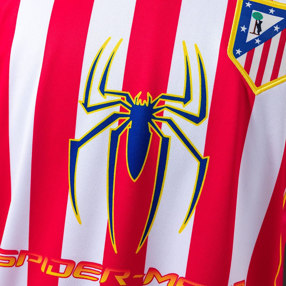 Atletico Madrid 2004/05 Home Long Sleeve Retro Jersey – Vintage Replica Football Soccer Shirt – Size S–XXL