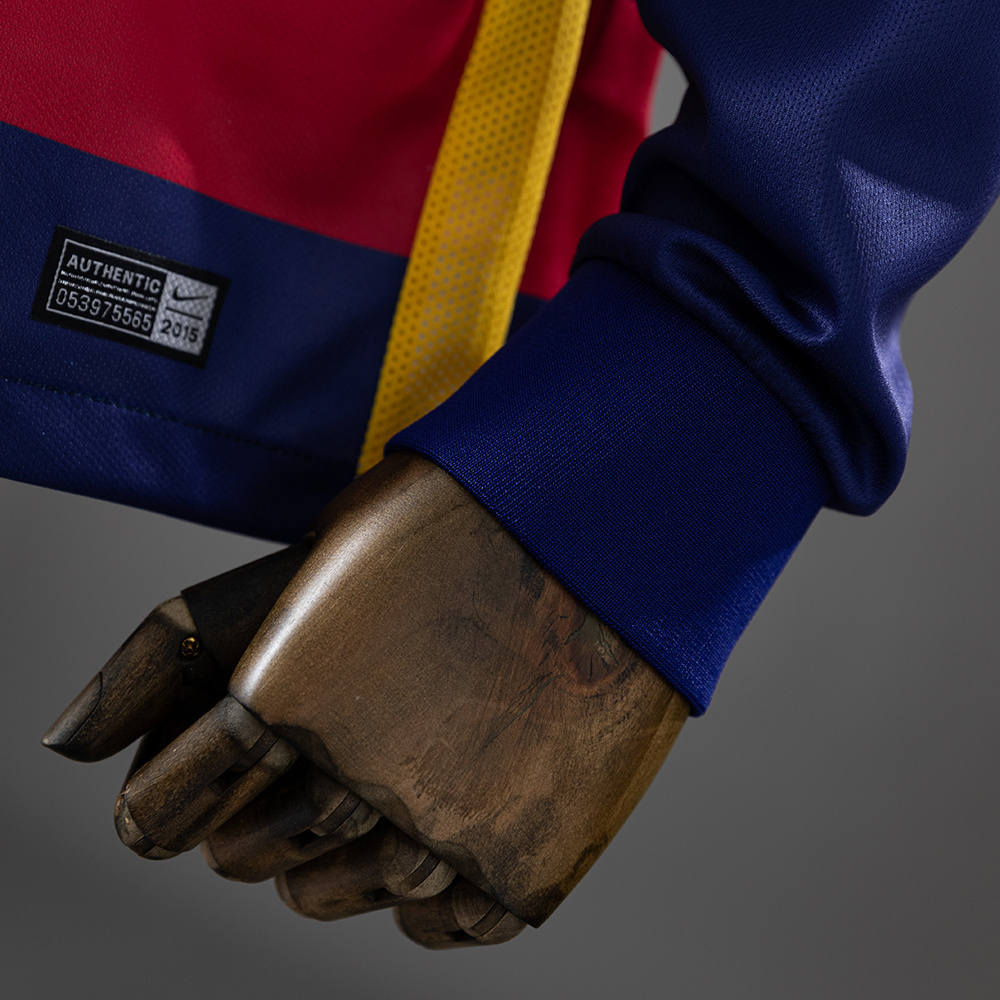 Barcelona 2015/16 Home Long Sleeve Retro Jersey – Vintage Replica Football Soccer Shirt – Size S–XXL