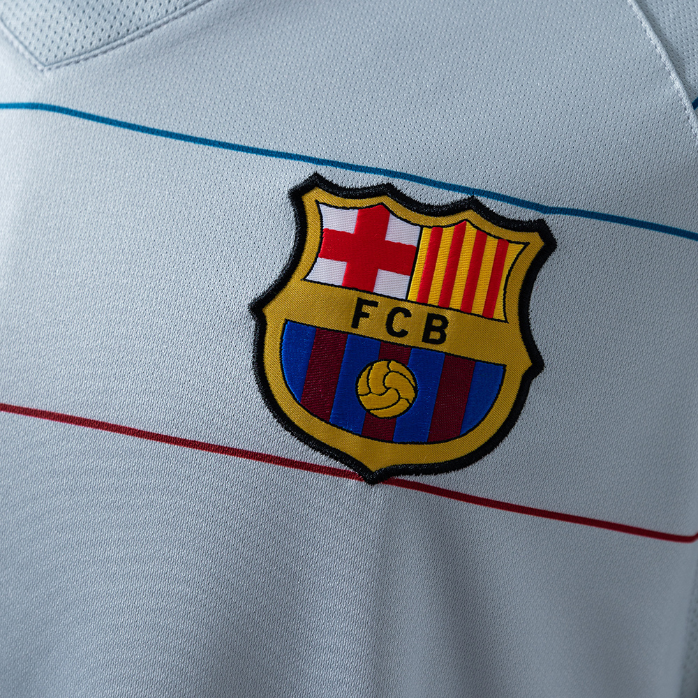 Barcelona 2003/04 Away Retro Long Sleeve Jersey – Vintage Replica Football Soccer Shirt – Size S–XXL