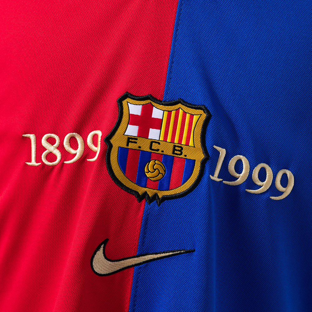 Barcelona 1999/00 Home Retro Long Sleeve Jersey – Vintage Replica Football Soccer Shirt – Size S–XXL