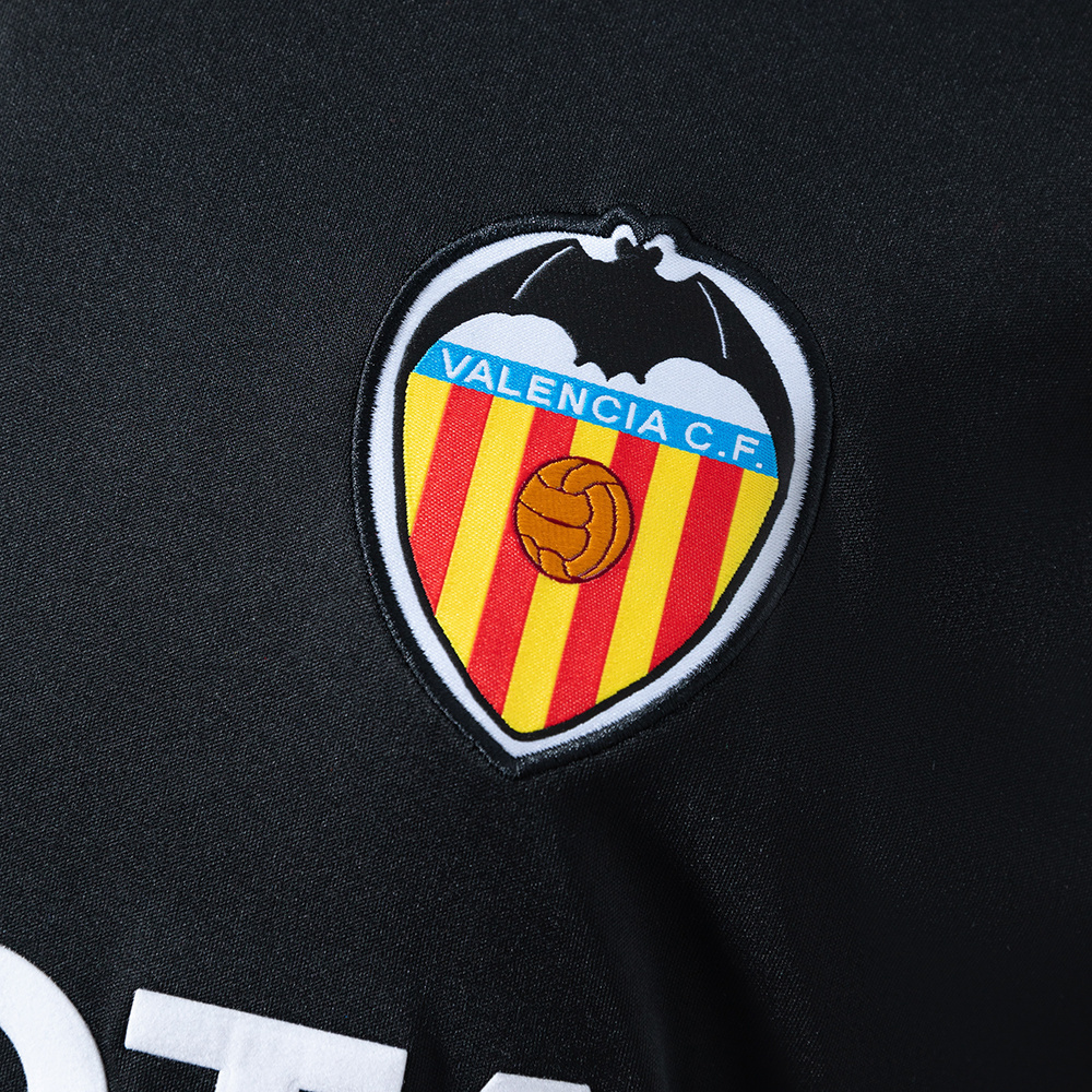 Valencia 2006/07 Away Retro Jersey – Vintage Replica Football Soccer Shirt – Size S–XXL