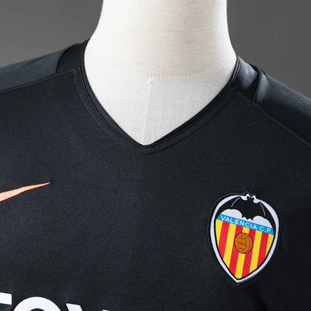 Valencia 2006/07 Away Retro Jersey – Vintage Replica Football Soccer Shirt – Size S–XXL