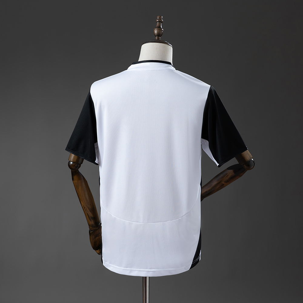 Valencia 2003/04 Home Retro Jersey – Vintage Replica Football Soccer Shirt – Size S–XXL