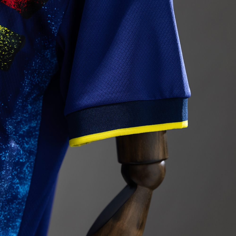 Valencia 1996/97 Away Retro Jersey – Vintage Replica Football Soccer Shirt – Size S–XXL