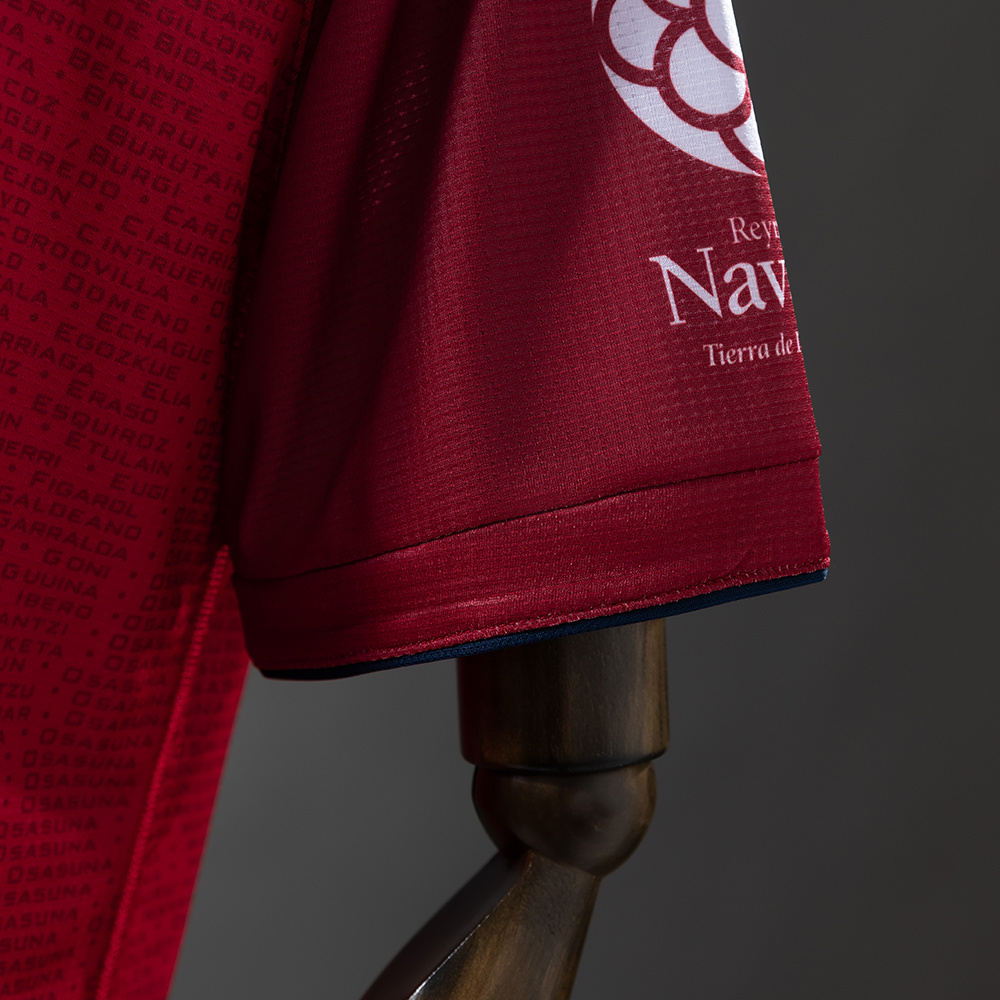 Osasuna 2004/05 Home Retro Jersey – Vintage Replica Football Soccer Shirt – Size S–XXL