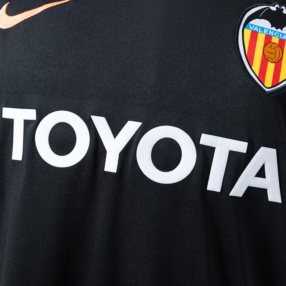 Valencia 2006/07 Away Retro Jersey – Vintage Replica Football Soccer Shirt – Size S–XXL