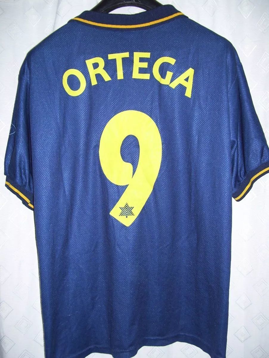 Valencia 1996/97 Away Retro Jersey – Vintage Replica Football Soccer Shirt – Size S–XXL