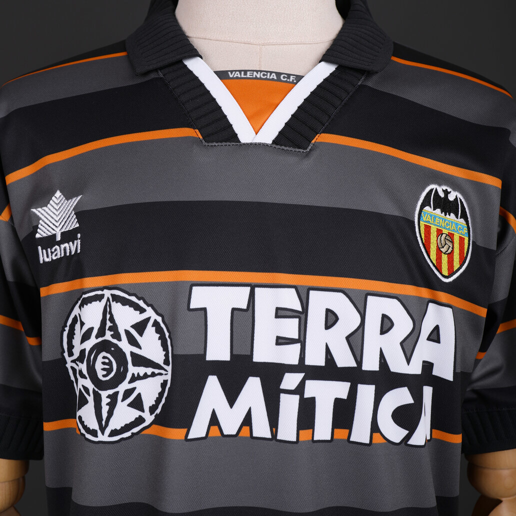 Valencia 1999/00 Second Away Retro Jersey – Vintage Replica Football Soccer Shirt – Size S–XXL