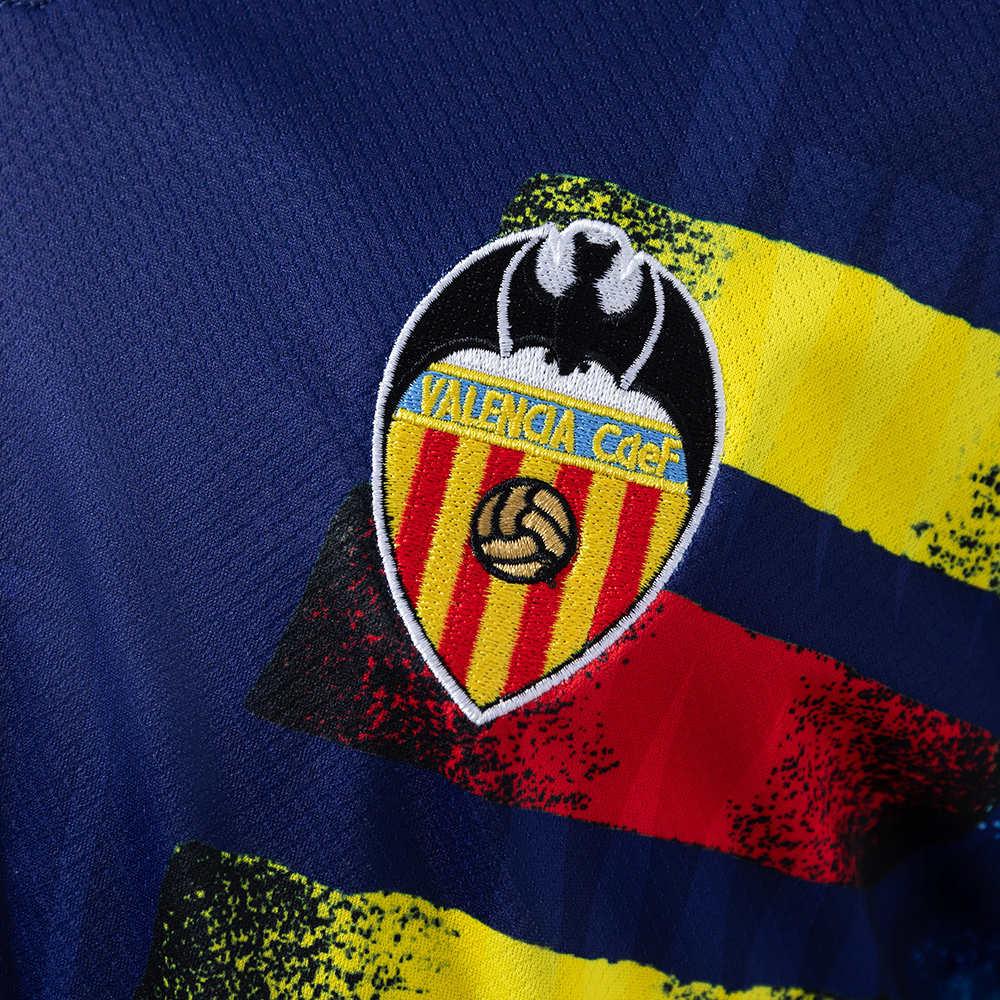 Valencia 1996/97 Away Retro Jersey – Vintage Replica Football Soccer Shirt – Size S–XXL