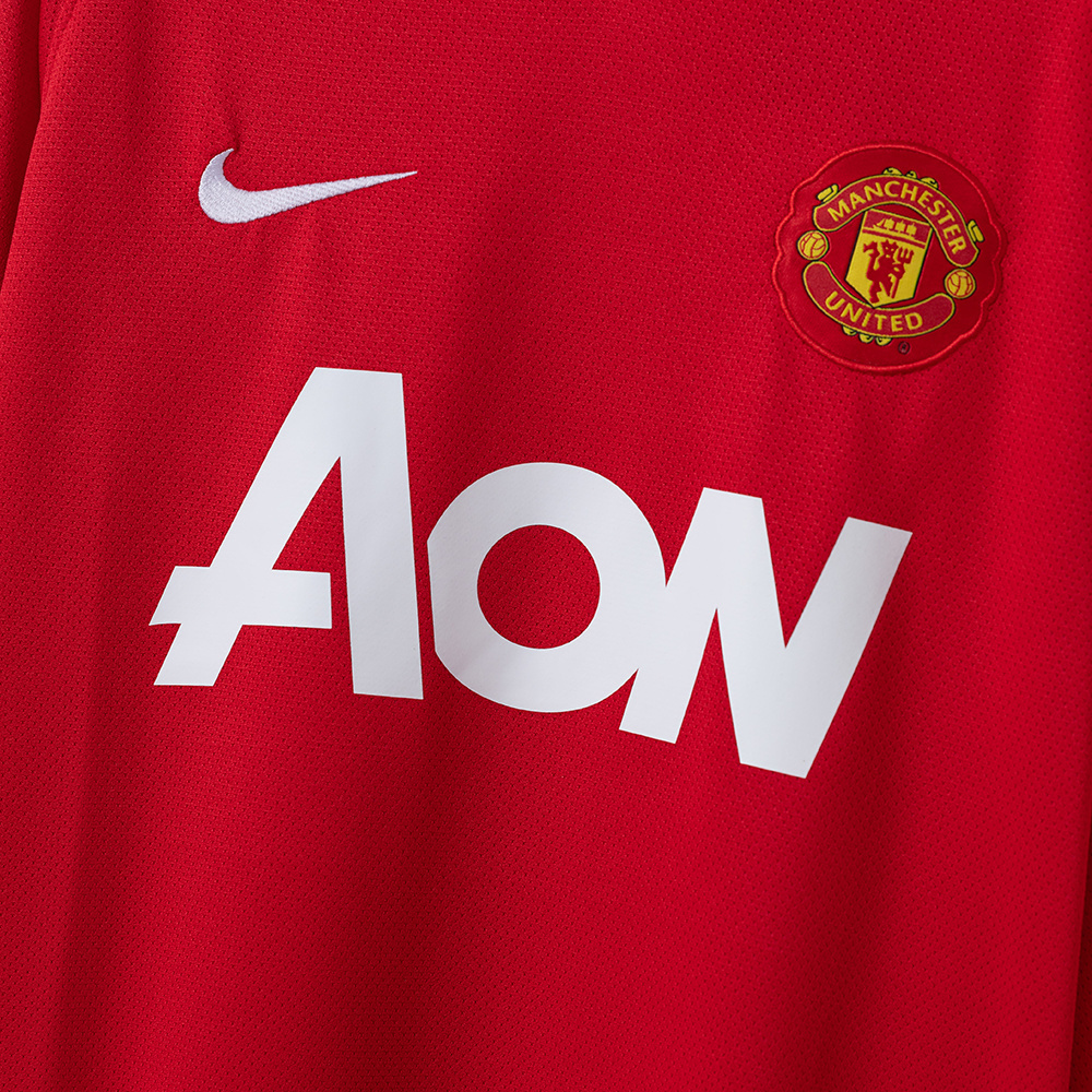 Manchester United 2010/11 Home Long Sleeve Retro Jersey – Classic Replica Football Soccer Shirt – Size S–XXL