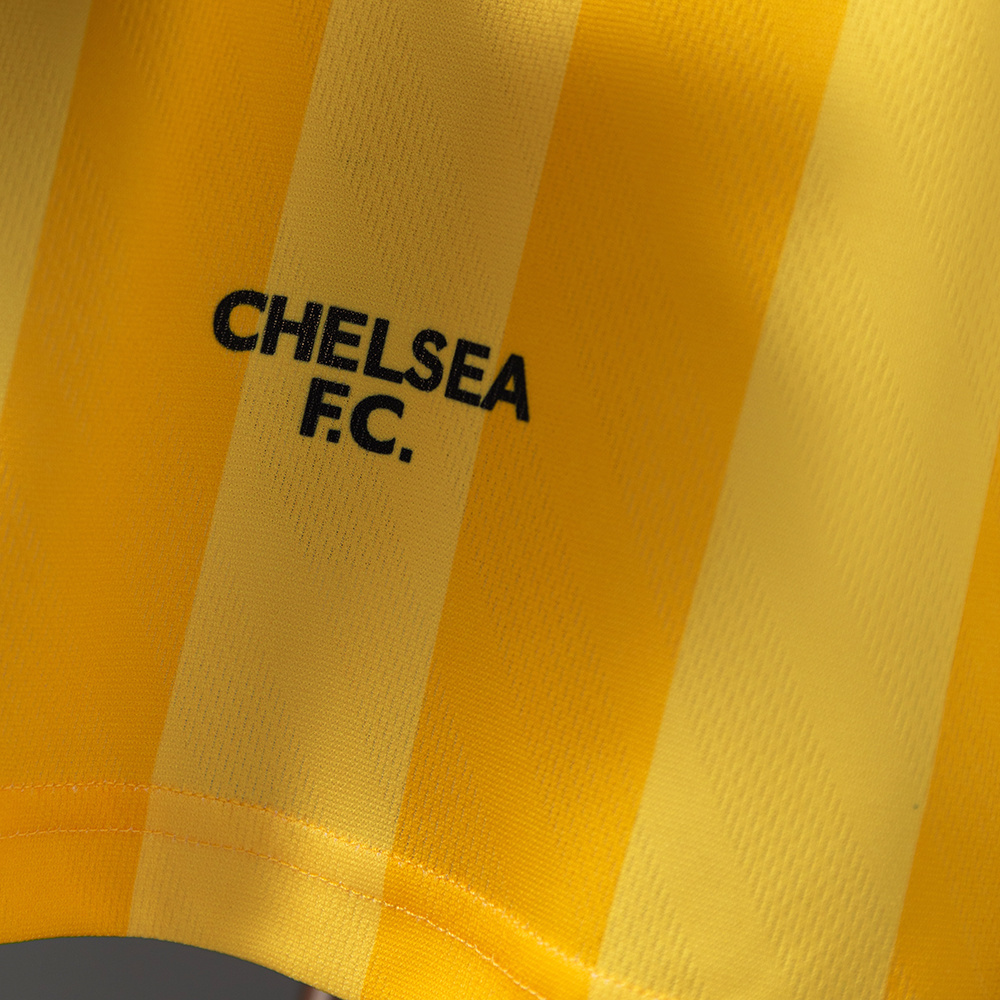 Chelsea 1995/97 Away Retro Jersey – Classic Replica Football Soccer Shirt – Size S–XXL