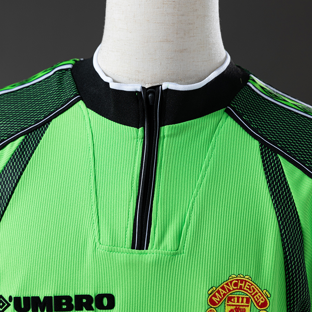 Manchester United 1998/99 Goalkeeper – Green Long Sleeve Retro Jersey – Classic Replica Football Soccer Shirt – Size S–XXL