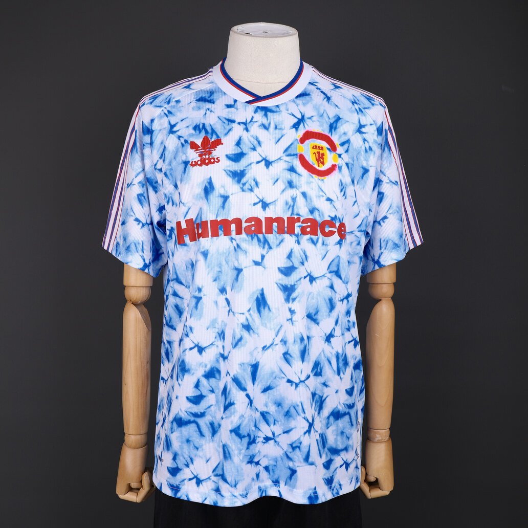 Manchester United 2020/21 Human Race Blue Retro Jersey – Classic Replica Football Soccer Shirt – Size S–XXL