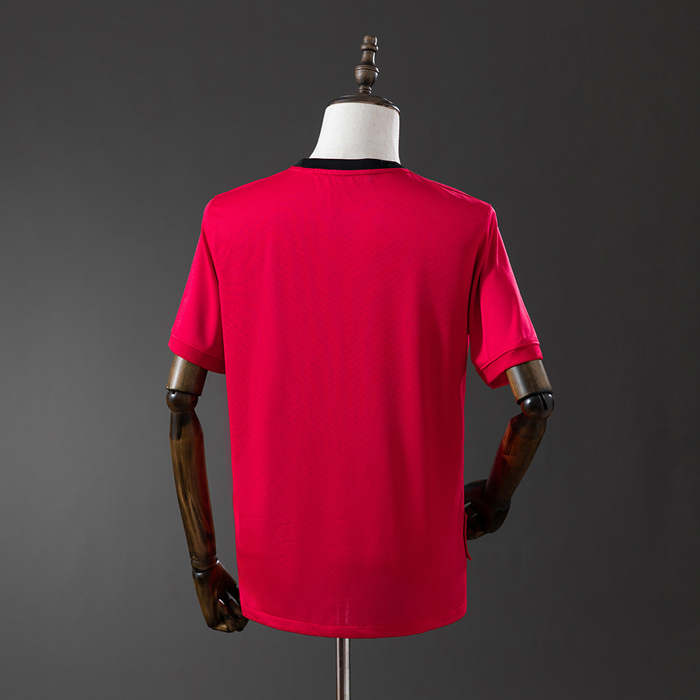 Manchester United 2010 Home Retro Jersey – Classic Replica Football Soccer Shirt – Size S–XXL