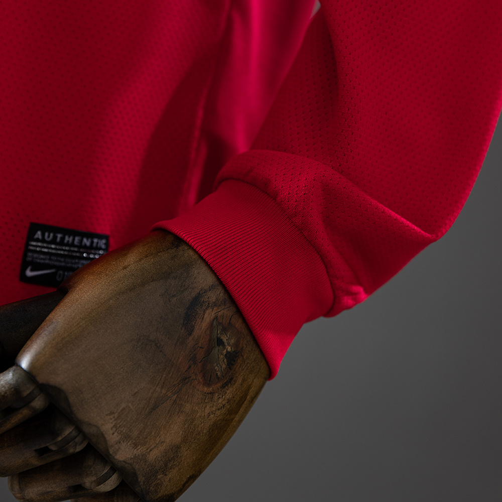 Manchester United 2010/11 Home Long Sleeve Retro Jersey – Classic Replica Football Soccer Shirt – Size S–XXL