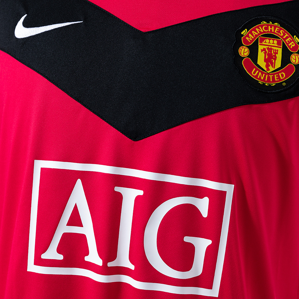 Manchester United 2010 Home Long Sleeve Retro Jersey – Classic Replica Football Soccer Shirt – Size S–XXL