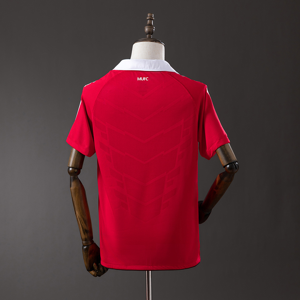 Manchester United 2010/11 Home Retro Jersey – Classic Replica Football Soccer Shirt – Size S–XXL