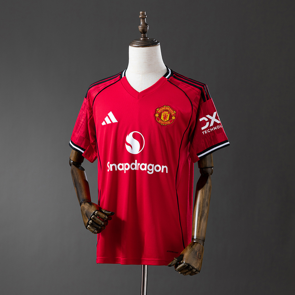 Manchester United 25/26 Home Jersey – Replica Football Soccer Shirt – Size S–4XL