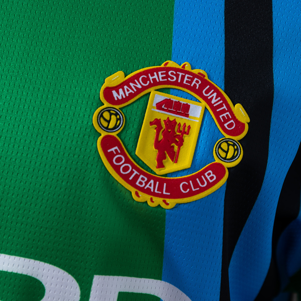 Manchester United 1992/94 Goalkeeper Long Sleeve Retro Jersey – Classic Replica Football Soccer Shirt – Size S–XXL