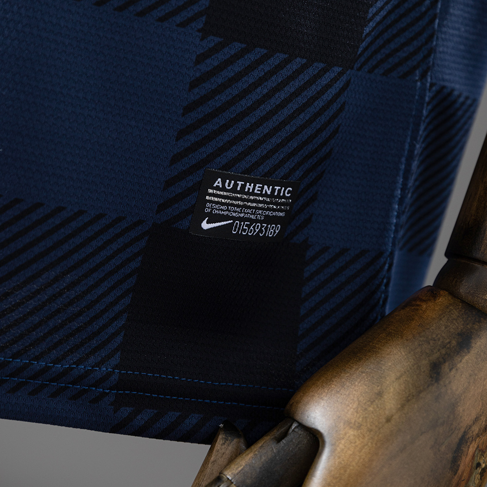 Manchester United 2013/14 Away Retro Jersey – Classic Replica Football Soccer Shirt – Size S–XXL