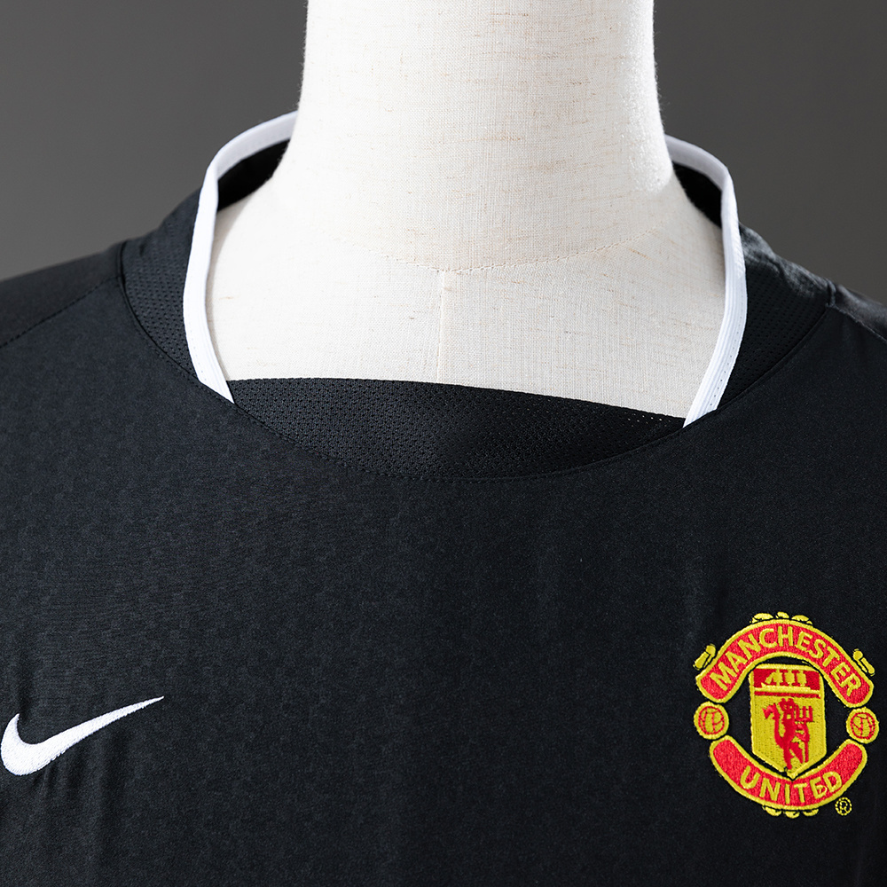 Manchester United 2003/04 Away Retro Jersey – Classic Replica Football Soccer Shirt – Size S–XXL