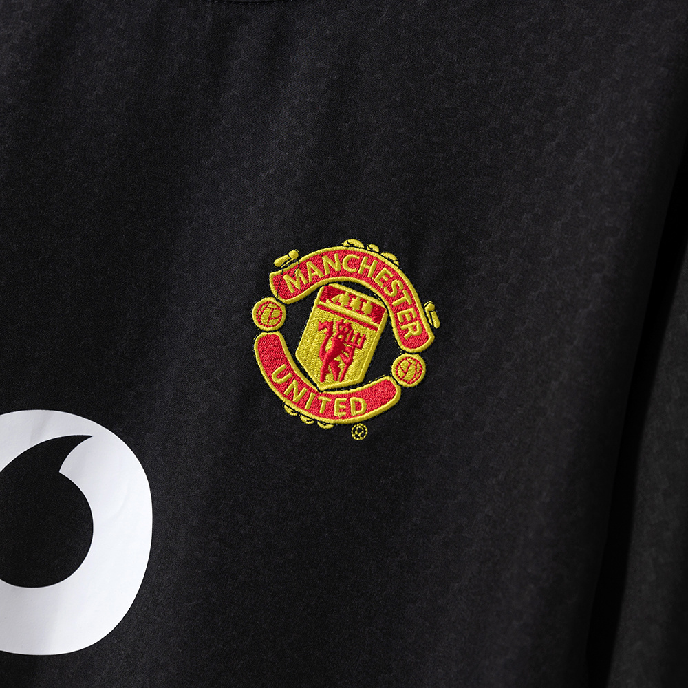 Manchester United 2003/04 Away Retro Jersey – Classic Replica Football Soccer Shirt – Size S–XXL